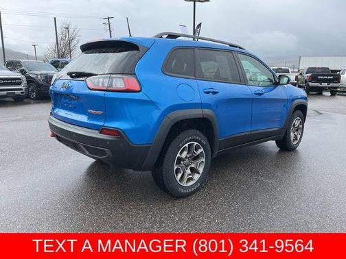 Hydro Blue Pearlcoat 2021 Jeep Cherokee Trailhawk