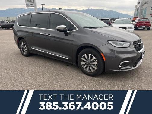 2023 Chrysler Pacifica Hybrid Limited