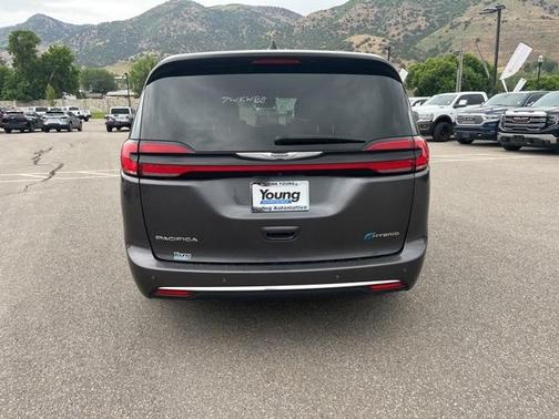 2023 Chrysler Pacifica Hybrid Limited