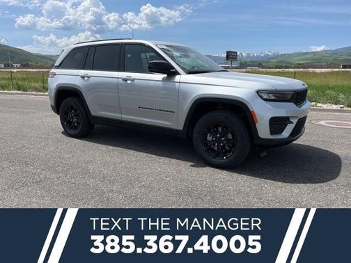 2025 Jeep Grand Cherokee Laredo
