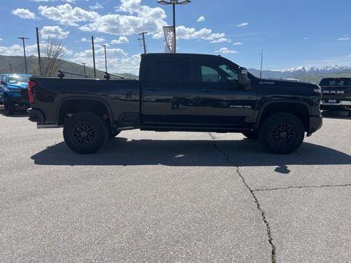 Black 2025 Chevrolet Silverado 2500 ZR2