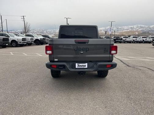 2023 Jeep Gladiator Sport