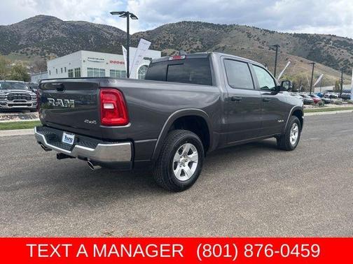 Granite Crystal Clearcoat Metallic 2026 RAM 1500 Big Horn/Lone Star