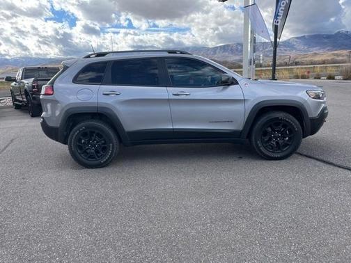 2021 Jeep Cherokee Trailhawk