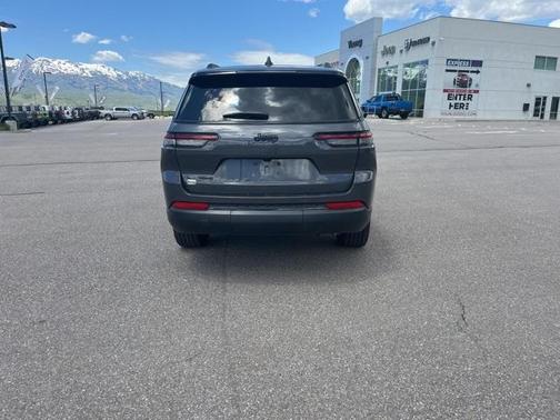 2023 Jeep Grand Cherokee L Laredo