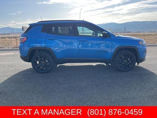 Hydro Blue Pearlcoat 2026 Jeep Compass Latitude