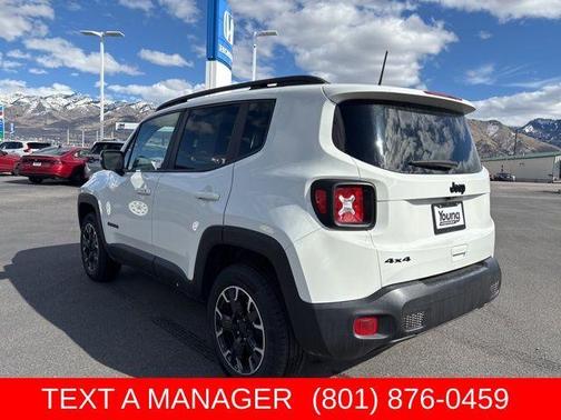 Alpine White Clearcoat 2023 Jeep Renegade Latitude