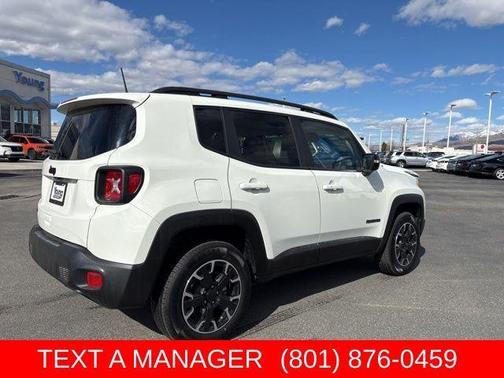 Alpine White Clearcoat 2023 Jeep Renegade Latitude