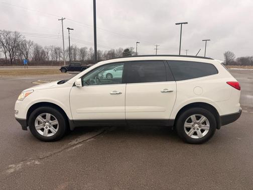 2010 Chevrolet Traverse LT