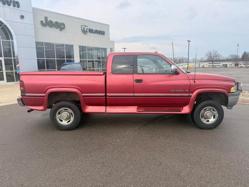 Red 1997 Dodge Ram 2500 ST Club Cab