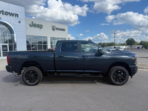 2025 RAM 2500 Laramie Crew Cab 4x4 6'4' Box