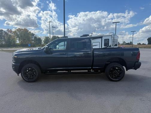 2025 RAM 2500 Laramie Crew Cab 4x4 6'4' Box