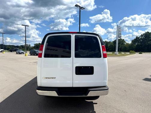2019 Chevrolet Express 3500 LT