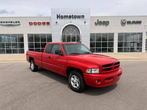 Red 2001 Dodge Ram 1500 Quad Cab