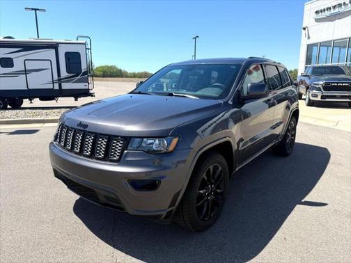 2020 Jeep Grand Cherokee Altitude