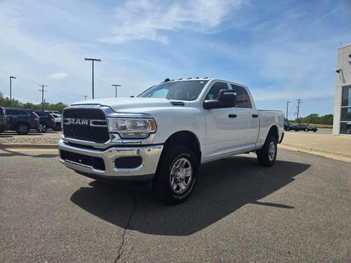 White 2023 RAM 2500 Tradesman Crew Cab 4x4 6'4' Box
