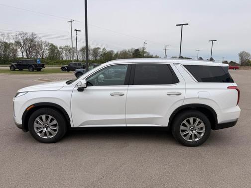 White 2025 Hyundai PALISADE SEL