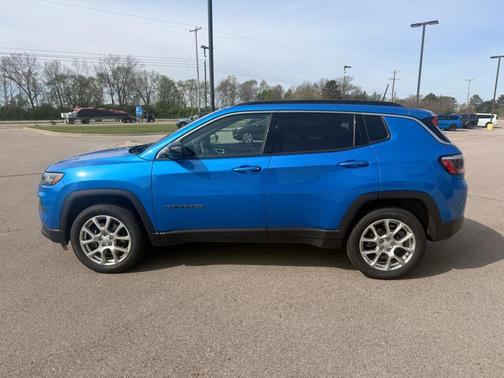 Blue 2023 Jeep Compass Latitude Lux