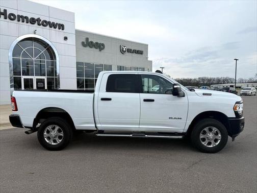 2023 RAM 2500 Big Horn Crew Cab 4x4 6'4' Box