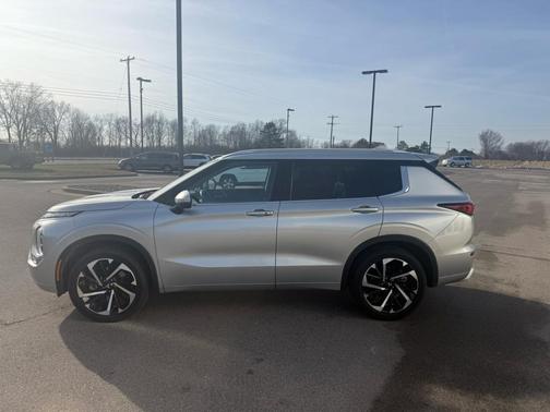 2022 Mitsubishi Outlander SEL Special Edition S-AWC