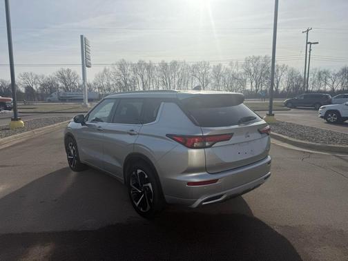 2022 Mitsubishi Outlander SEL Special Edition S-AWC