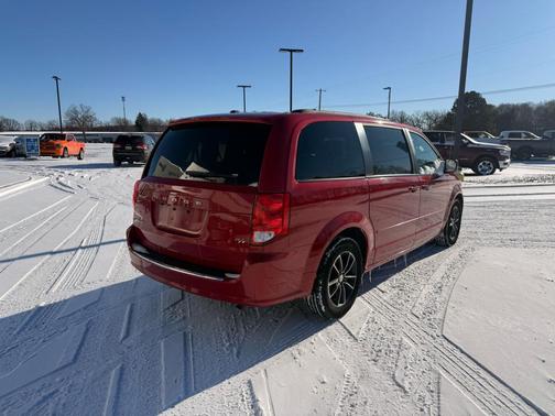 2016 Dodge Grand Caravan R/T