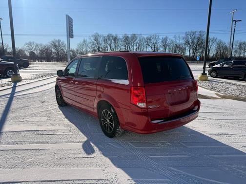 2016 Dodge Grand Caravan R/T