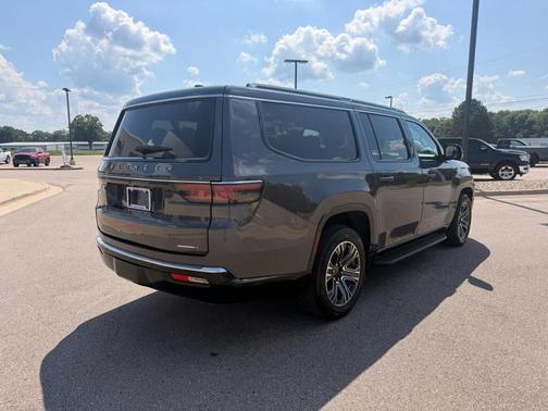 Gray 2024 Jeep Wagoneer L Series II 4x4