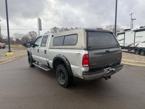 2001 Ford F-250 XL Crew Cab