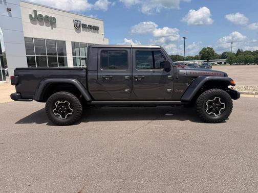 Gray 2022 Jeep Gladiator Rubicon