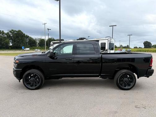 2025 RAM 2500 Big Horn Crew Cab 4x4 6'4' Box