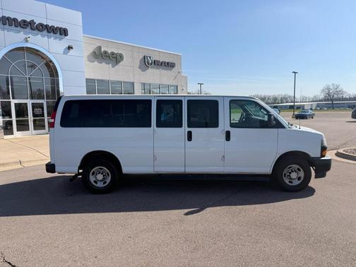 White 2019 Chevrolet Express 3500 LS