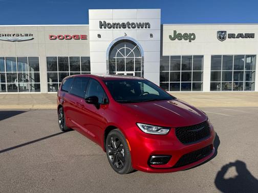 2026 Chrysler Pacifica L