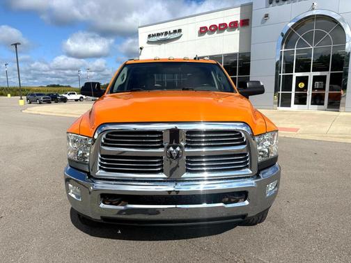 2017 RAM 2500 Big Horn Crew Cab 4x4 6'4' Box