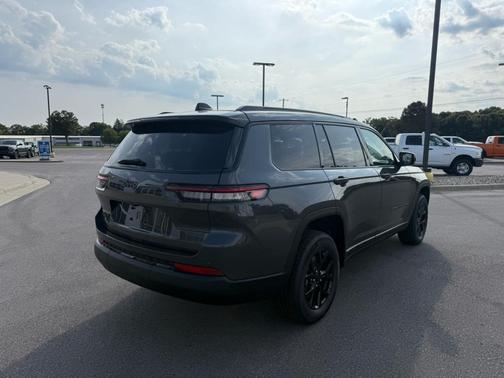 2025 Jeep Grand Cherokee L Altitude