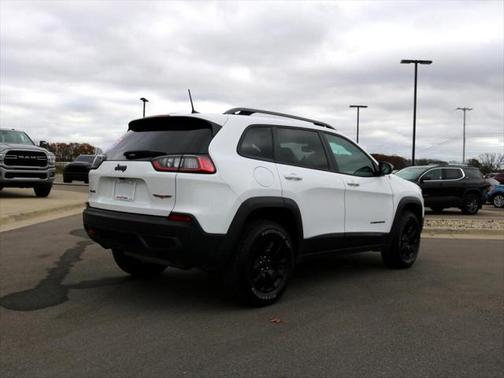 2021 Jeep Cherokee Trailhawk