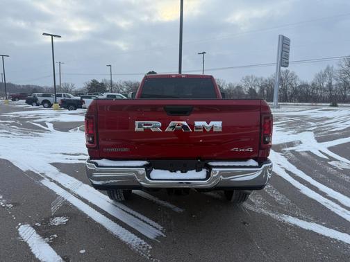 2026 RAM 2500 Big Horn Crew Cab 4x4 8' Box