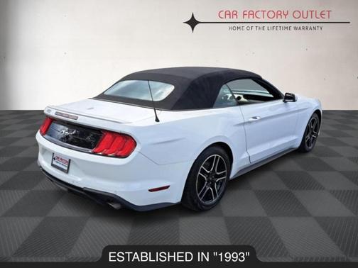 2022 Ford Mustang EcoBoost