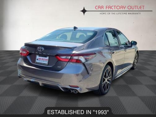 2022 Toyota Camry SE