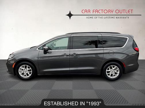 2022 Chrysler Pacifica Touring-L