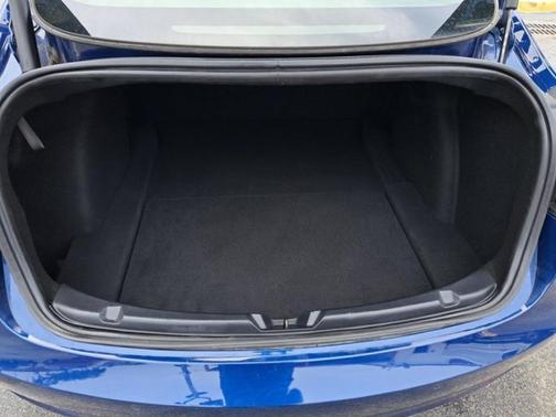 2022 Tesla Model 3 Base