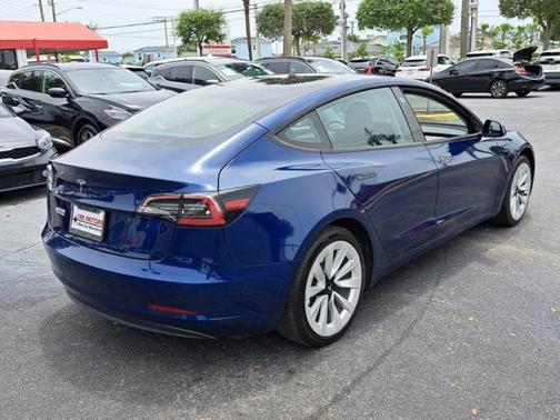 2022 Tesla Model 3 Base