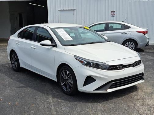 2022 Kia Forte LXS