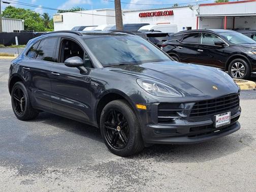 2021 Porsche Macan Base