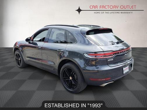 2021 Porsche Macan Base
