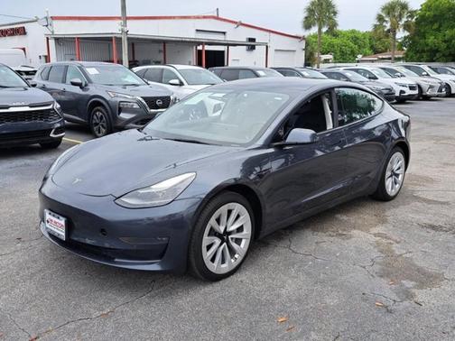 2022 Tesla Model 3 Long Range