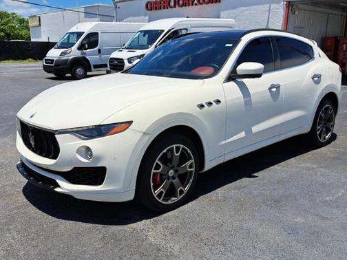 2017 Maserati Levante S