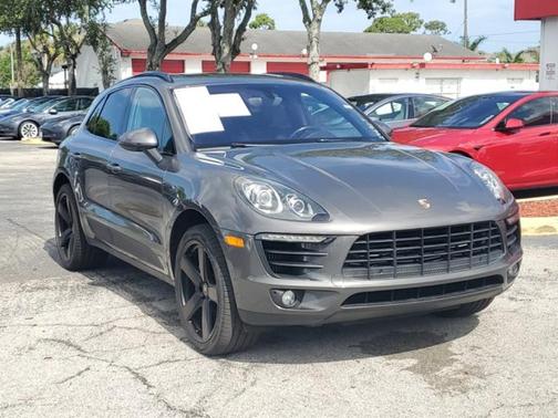 2016 Porsche Macan S