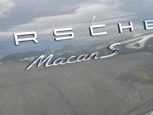 2016 Porsche Macan S