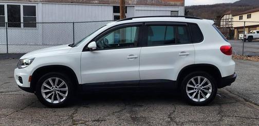 White Gold Metallic 2015 Volkswagen Tiguan 4MOTION Auto SE